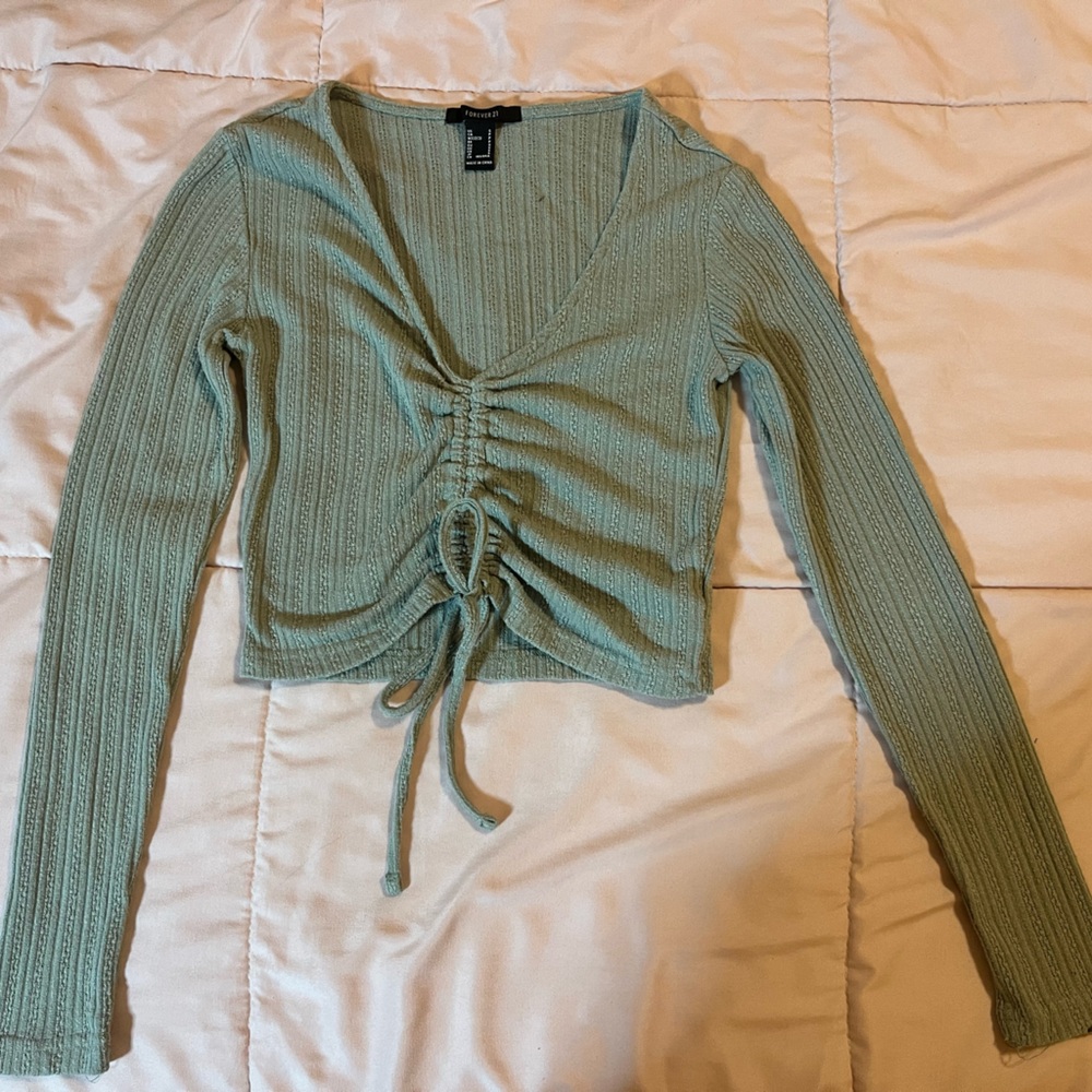 Forever 21 green long sleep crop top